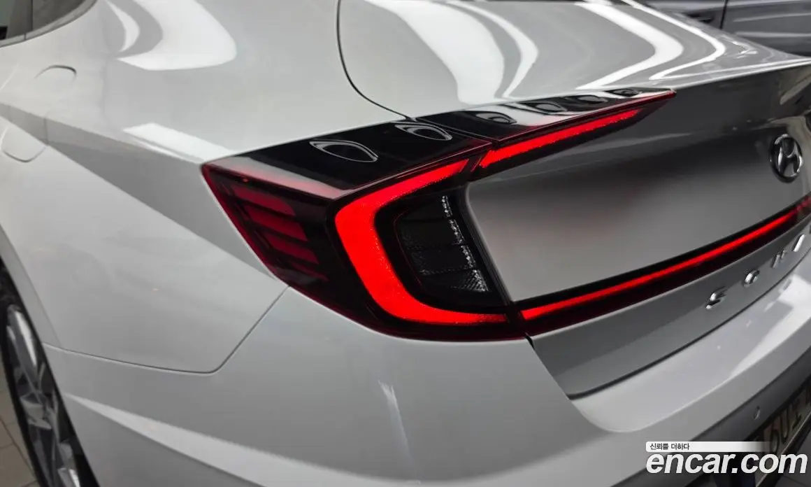 Hyundai Sonata 2019 2.0 автомат (гидро), фото 9