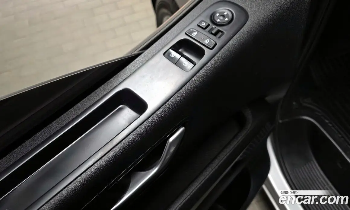 Hyundai Staria 2021 3.5 автомат (гидро), фото 15