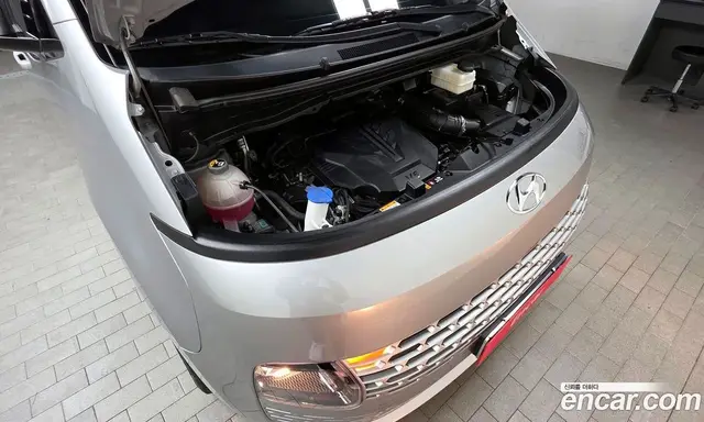 Hyundai Staria 2021 3.5 автомат (гидро), миниатюра 6
