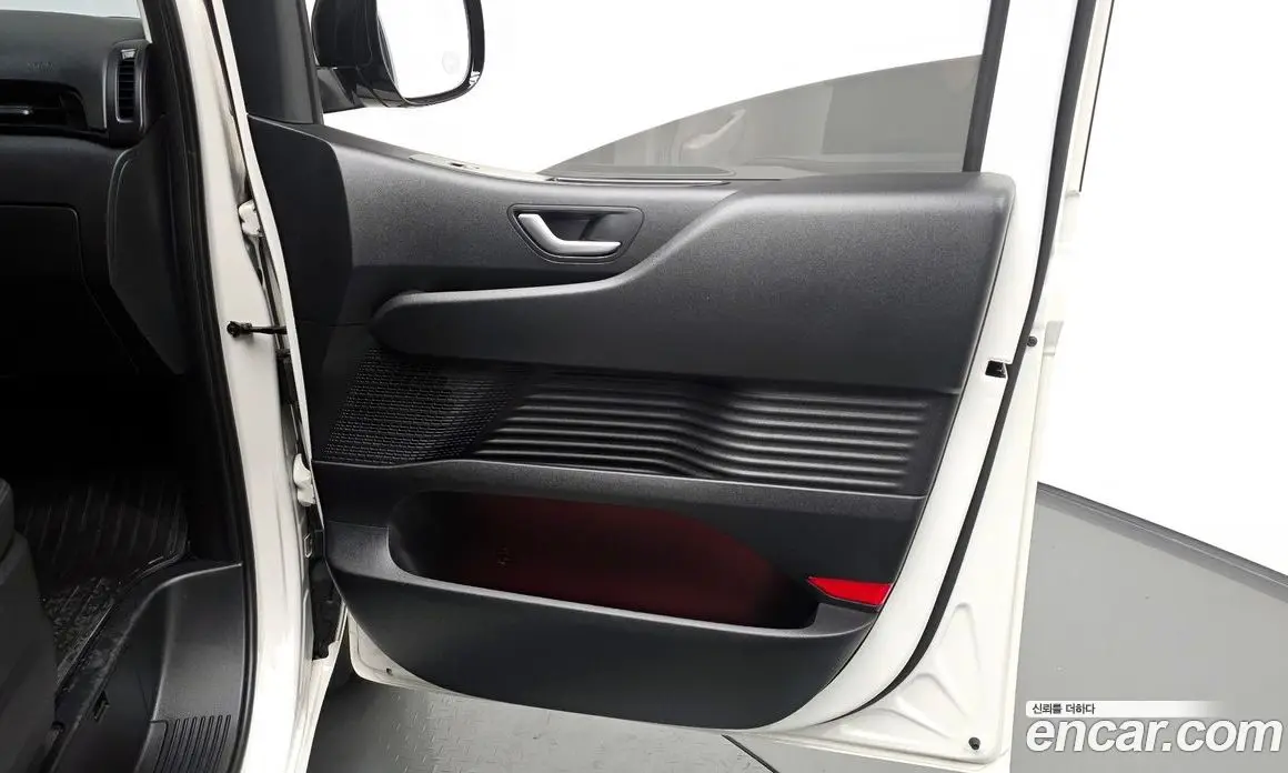 Hyundai Staria 2021 2.2 автомат (гидро), фото 15 Hyundai Staria 2021 2.2 автомат (гидро), фото 15