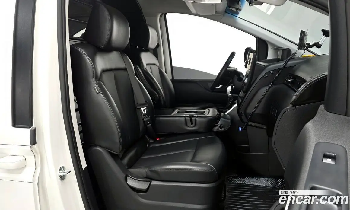 Hyundai Staria 2021 2.2 автомат (гидро), фото 16 Hyundai Staria 2021 2.2 автомат (гидро), фото 16