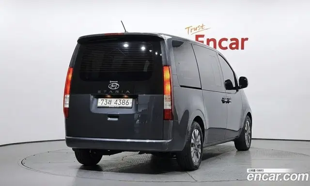 Hyundai Staria 2021 2.2 автомат (гидро), миниатюра 4