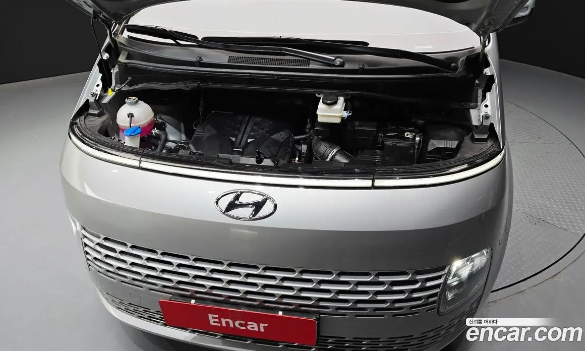 Hyundai Staria 2022 3.5 автомат (гидро), фото 6