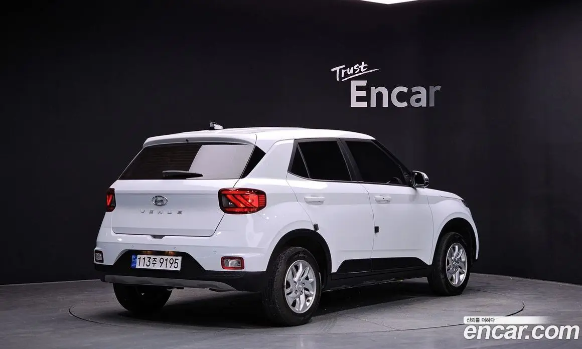Hyundai Venue 2021 1.6 автомат (гидро), фото 1 Hyundai Venue 2021 1.6 автомат (гидро), фото 1