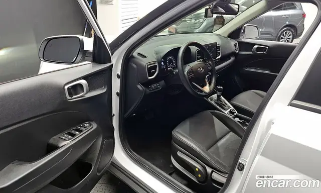 Hyundai Venue 2021 1.6 автомат (гидро), миниатюра 12