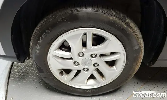 Hyundai Venue 2021 1.6 автомат (гидро), миниатюра 4 Hyundai Venue 2021 1.6 автомат (гидро), миниатюра 4