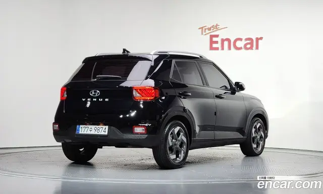 Hyundai Venue 2022 1.6 автомат (гидро), миниатюра 2 Hyundai Venue 2022 1.6 автомат (гидро), миниатюра 2