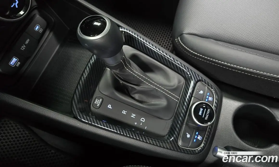 Hyundai Venue 2023 1.6 автомат (гидро), фото 12 Hyundai Venue 2023 1.6 автомат (гидро), фото 12