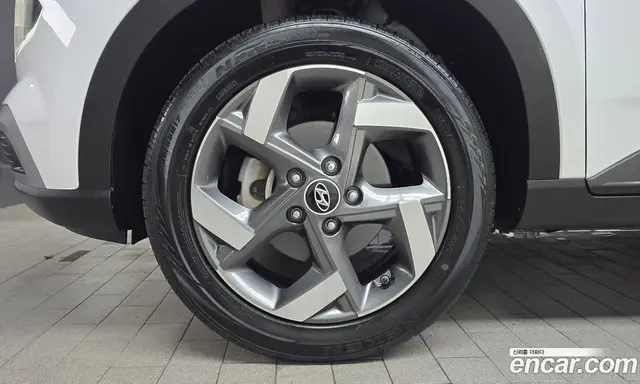 Hyundai Venue 2023 1.6 автомат (гидро), миниатюра 5 Hyundai Venue 2023 1.6 автомат (гидро), миниатюра 5
