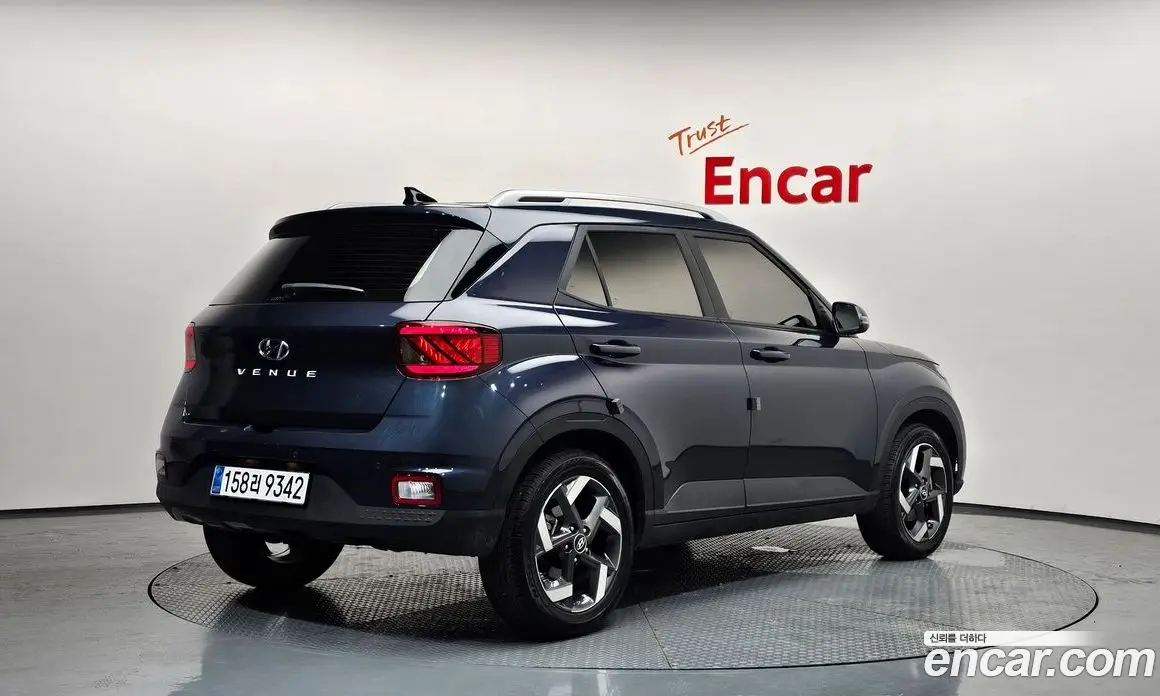 Hyundai Venue 2025 1.6 автомат (гидро), фото 1 Hyundai Venue 2025 1.6 автомат (гидро), фото 1