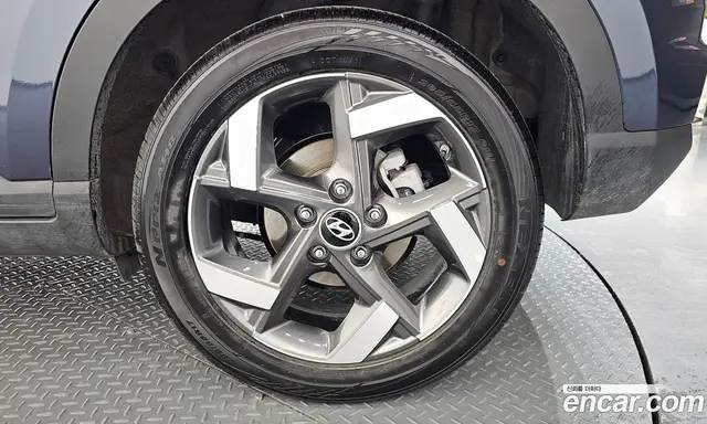 Hyundai Venue 2025 1.6 автомат (гидро), миниатюра 6 Hyundai Venue 2025 1.6 автомат (гидро), миниатюра 6