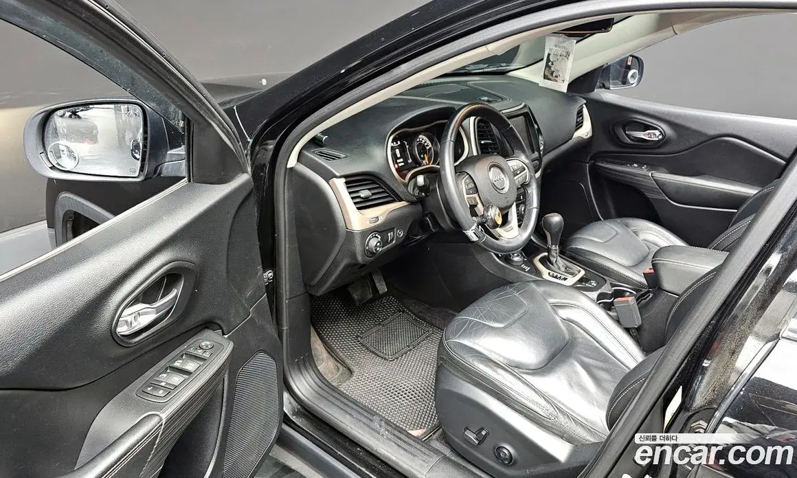 Jeep Cherokee 2017 2.4 автомат (гидро), фото 17 Jeep Cherokee 2017 2.4 автомат (гидро), фото 17