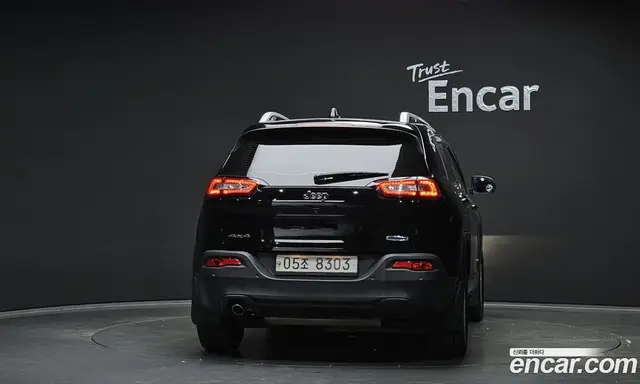 Jeep Cherokee 2017 2.4 автомат (гидро), миниатюра 4 Jeep Cherokee 2017 2.4 автомат (гидро), миниатюра 4
