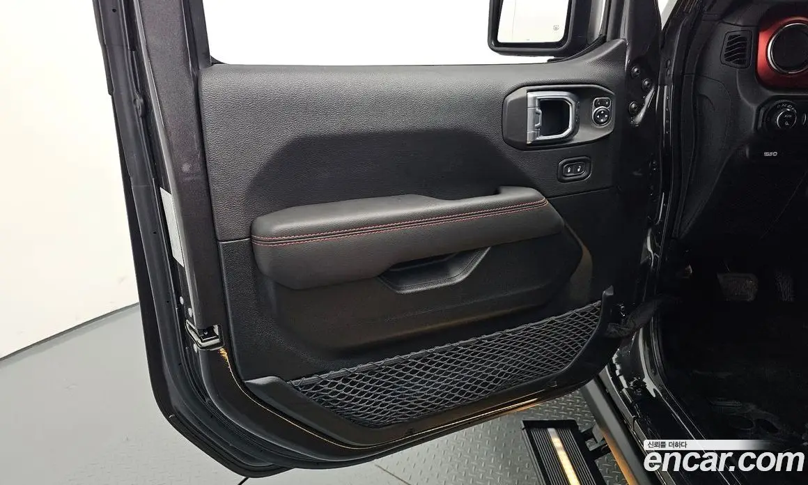 Jeep Gladiator 2021 3.6 автомат (гидро), фото 13