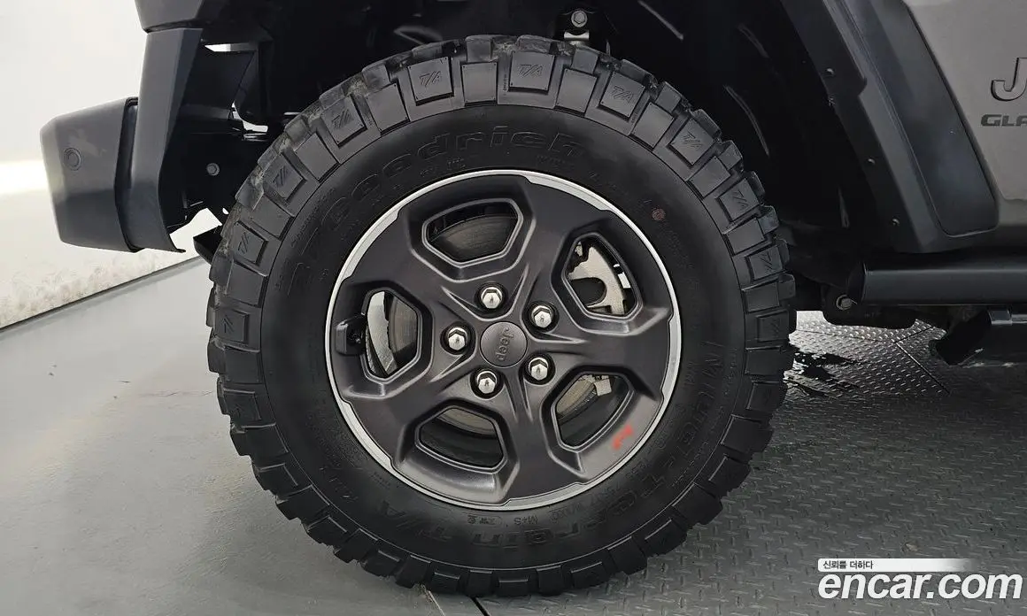 Jeep Gladiator 2021 3.6 автомат (гидро), фото 4
