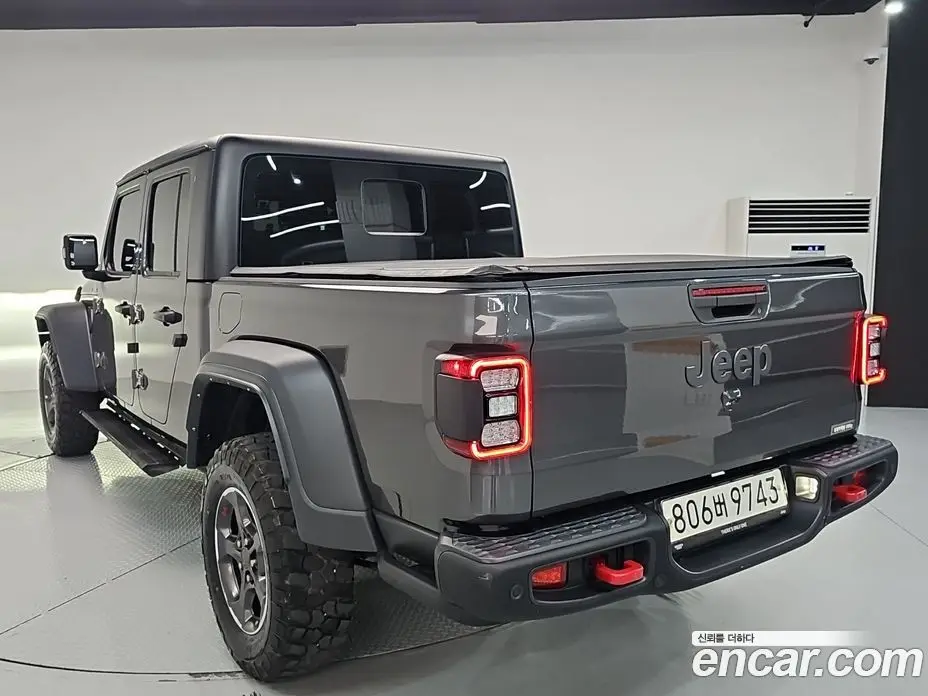 Jeep Gladiator 2022 3.6 автомат (гидро), фото 3 Jeep Gladiator 2022 3.6 автомат (гидро), фото 3