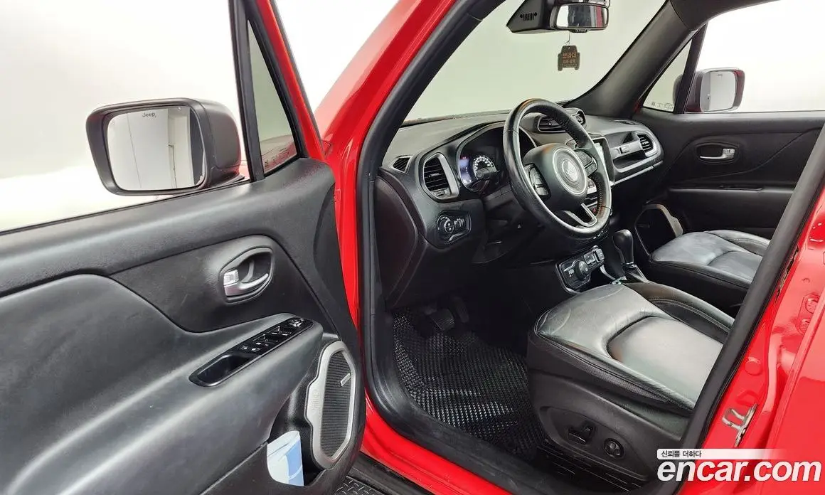 Jeep Renegade 2021 2.4 автомат (гидро), фото 13 Jeep Renegade 2021 2.4 автомат (гидро), фото 13