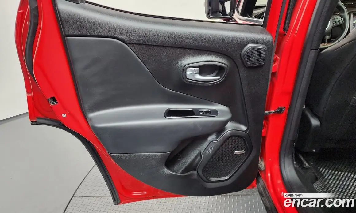 Jeep Renegade 2021 2.4 автомат (гидро), фото 15 Jeep Renegade 2021 2.4 автомат (гидро), фото 15
