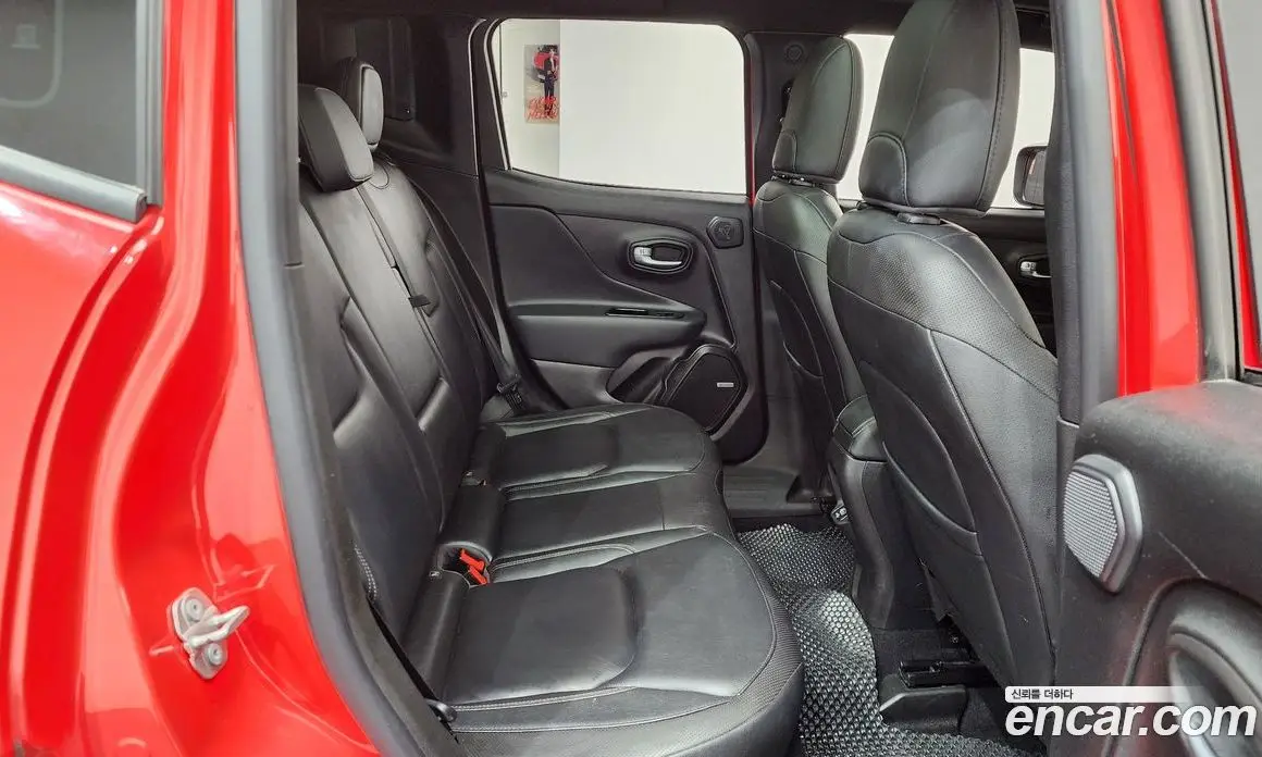 Jeep Renegade 2021 2.4 автомат (гидро), фото 17 Jeep Renegade 2021 2.4 автомат (гидро), фото 17