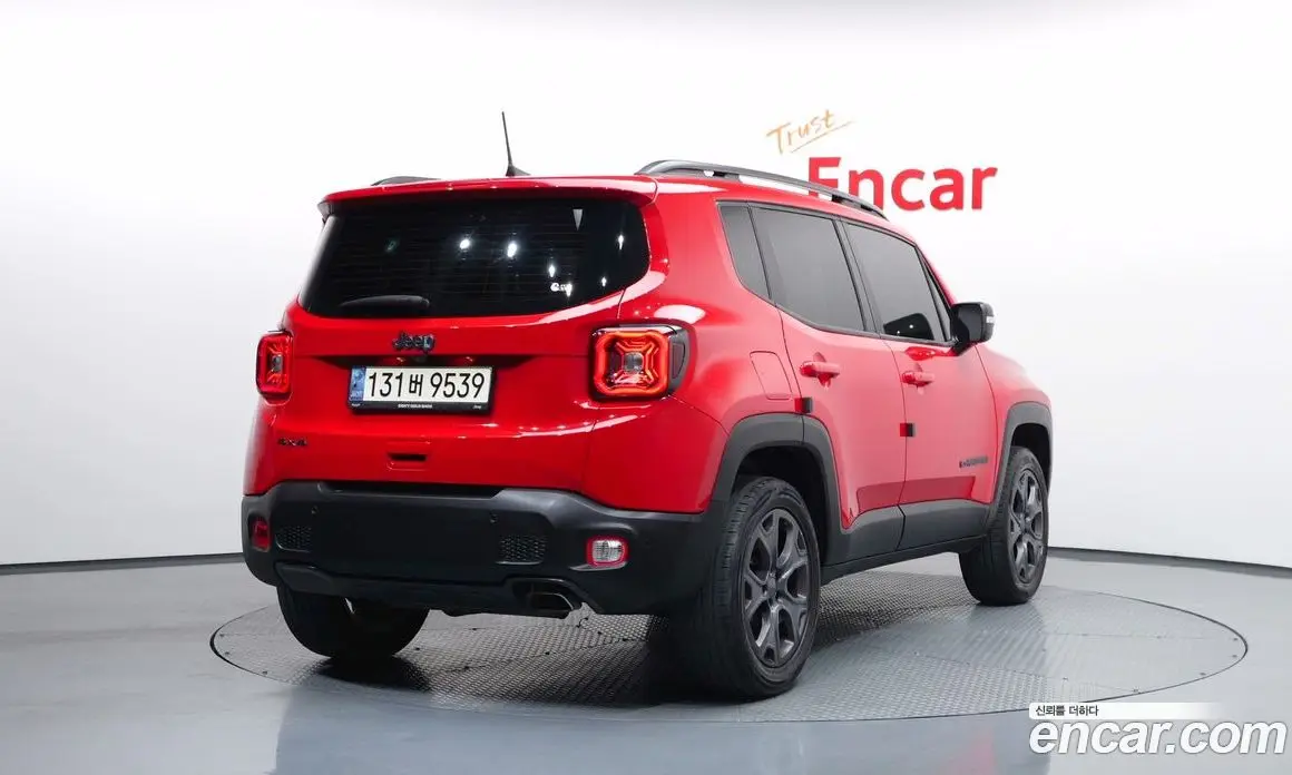 Jeep Renegade 2021 2.4 автомат (гидро), фото 4 Jeep Renegade 2021 2.4 автомат (гидро), фото 4