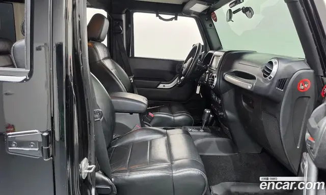 Jeep Wrangler 2012 2.8 автомат (гидро), миниатюра 11