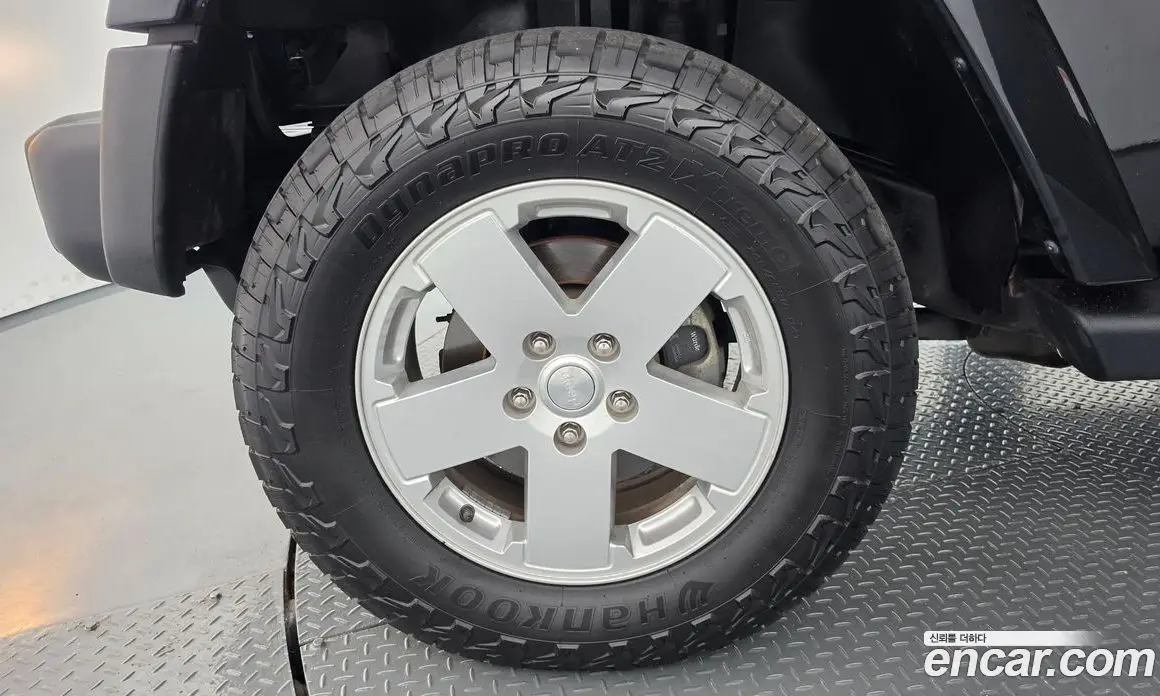 Jeep Wrangler 2012 2.8 автомат (гидро), фото 5