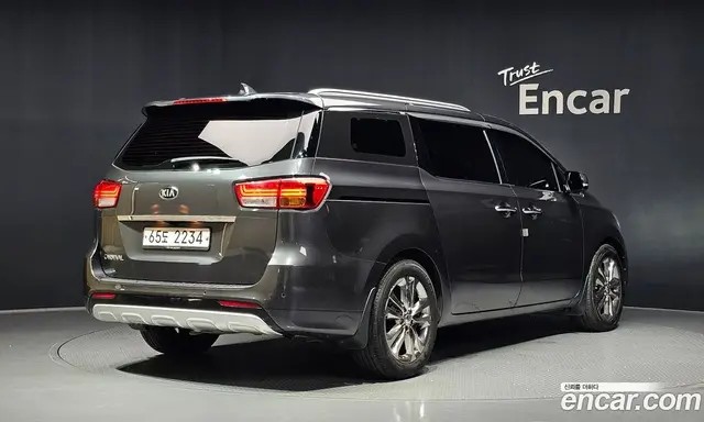 Kia Carnival 2017 2.2 автомат (гидро), миниатюра 2 Kia Carnival 2017 2.2 автомат (гидро), миниатюра 2