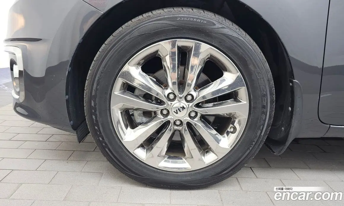Kia Carnival 2017 2.2 автомат (гидро), фото 5 Kia Carnival 2017 2.2 автомат (гидро), фото 5