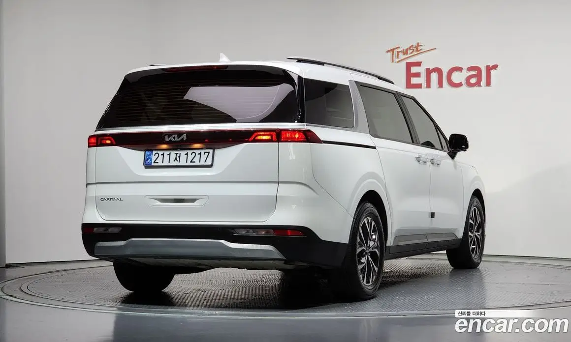 Kia Carnival 2022 2.2 автомат (гидро), фото 1 Kia Carnival 2022 2.2 автомат (гидро), фото 1