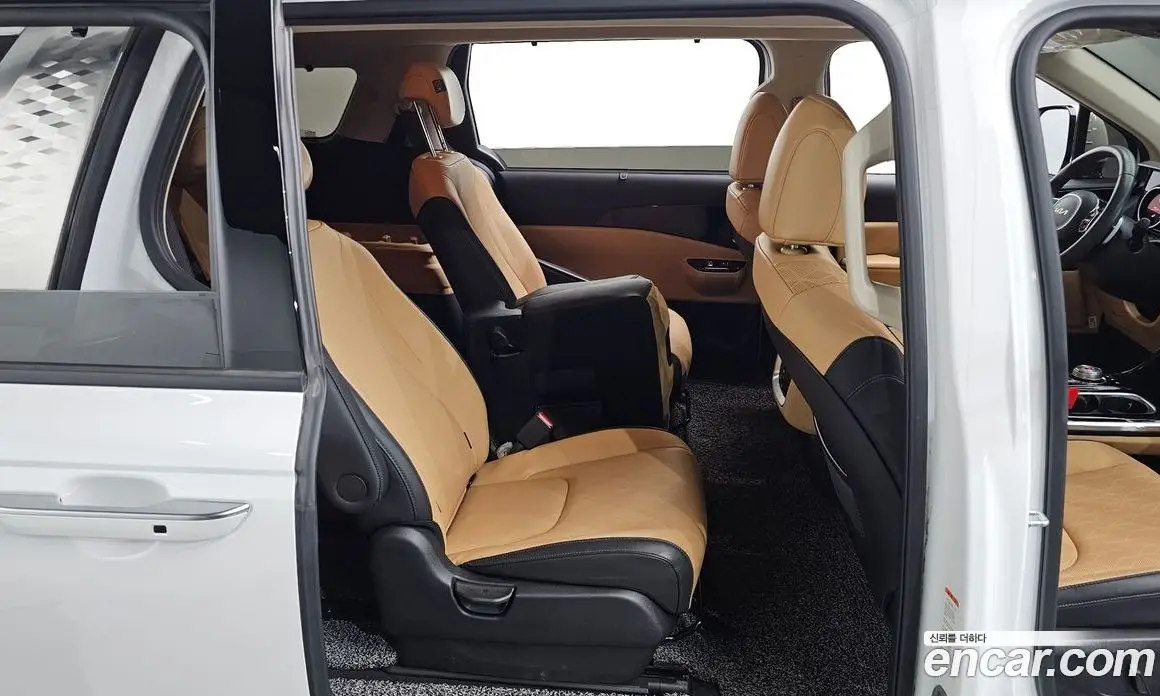 Kia Carnival 2022 3.5 автомат (гидро), фото 17 Kia Carnival 2022 3.5 автомат (гидро), фото 17