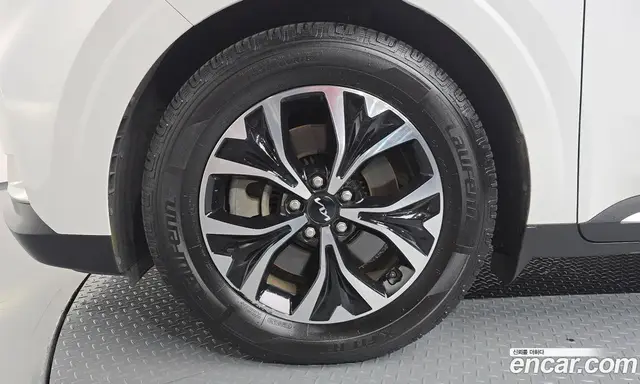 Kia Carnival 2022 3.5 автомат (гидро), миниатюра 5 Kia Carnival 2022 3.5 автомат (гидро), миниатюра 5