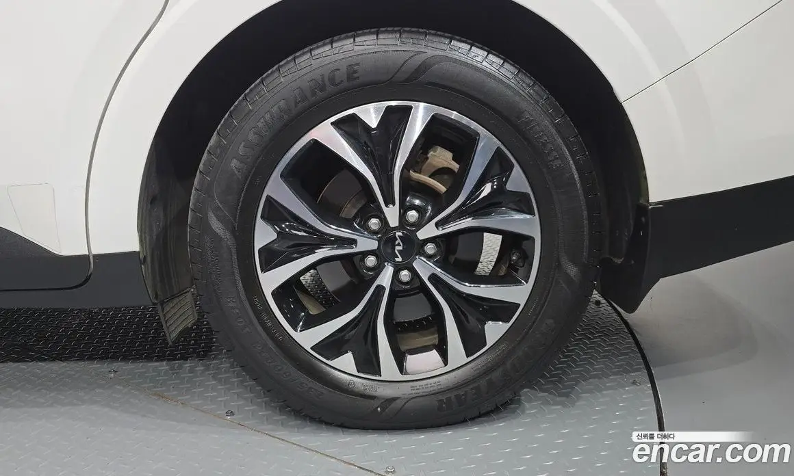 Kia Carnival 2022 3.5 автомат (гидро), фото 7 Kia Carnival 2022 3.5 автомат (гидро), фото 7