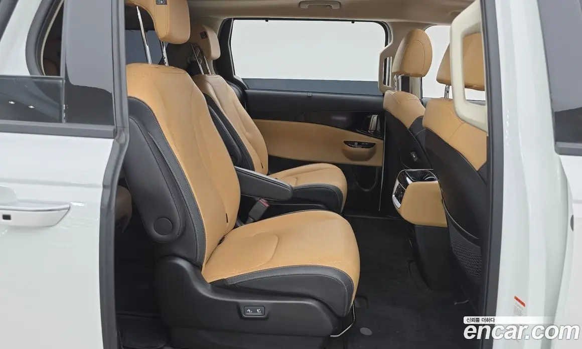Kia Carnival 2022 2.2 автомат (гидро), фото 12