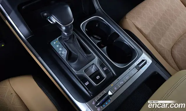 Kia Carnival 2023 2.2 автомат (гидро), миниатюра 12