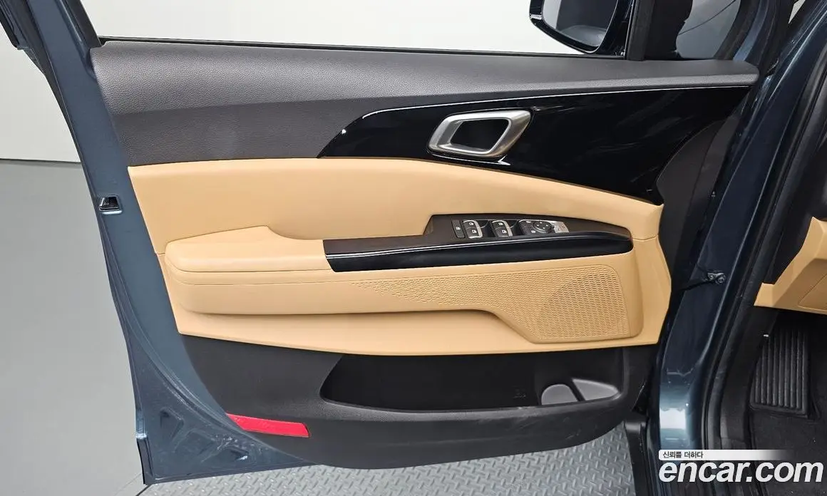Kia Carnival 2023 2.2 автомат (гидро), фото 14 Kia Carnival 2023 2.2 автомат (гидро), фото 14