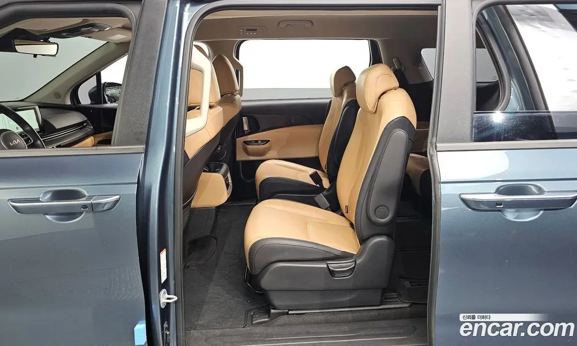 Kia Carnival 2023 2.2 автомат (гидро), фото 17 Kia Carnival 2023 2.2 автомат (гидро), фото 17