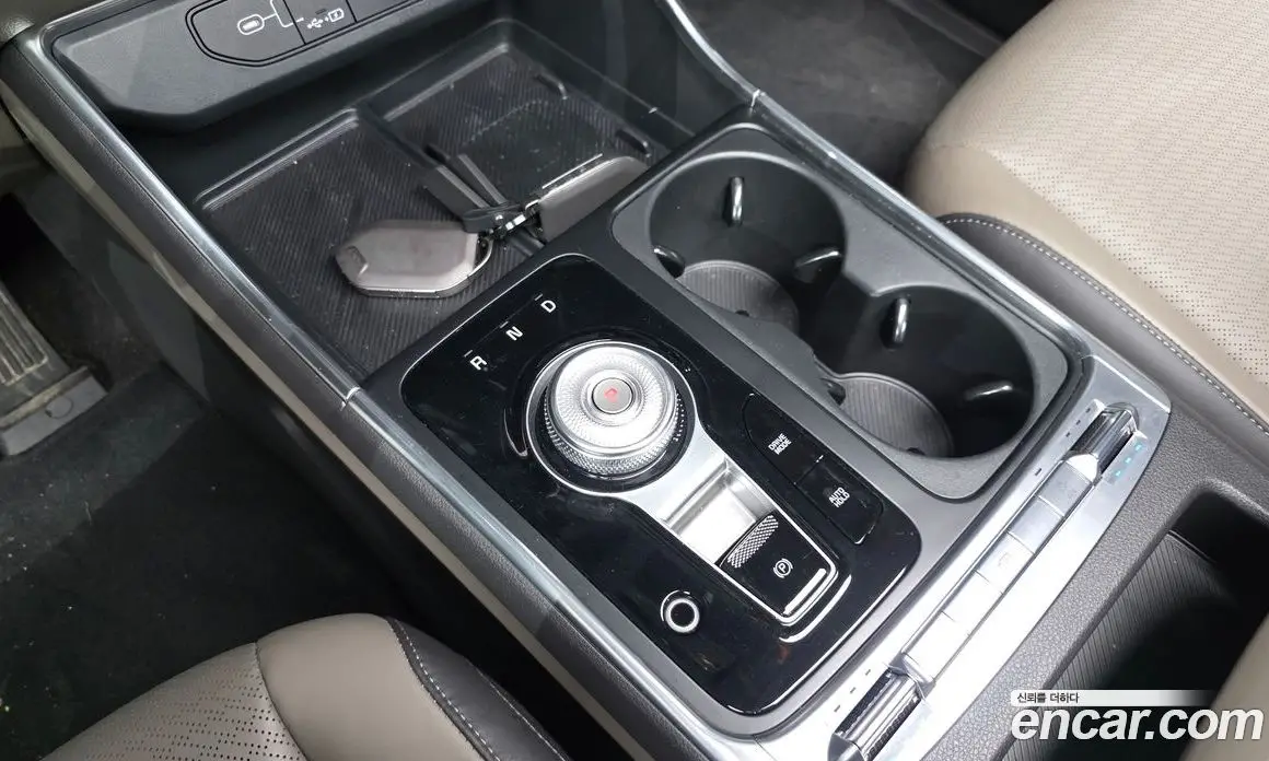 Kia Carnival 2024 1.6 автомат (гидро), фото 12 Kia Carnival 2024 1.6 автомат (гидро), фото 12