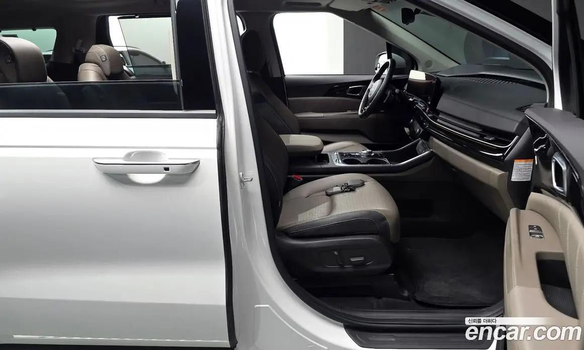 Kia Carnival 2024 1.6 автомат (гидро), фото 16 Kia Carnival 2024 1.6 автомат (гидро), фото 16