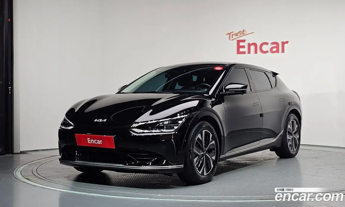 Kia EV6 2023 0.1 автомат (гидро), фото 1 Kia EV6 2023 0.1 автомат (гидро), фото 1
