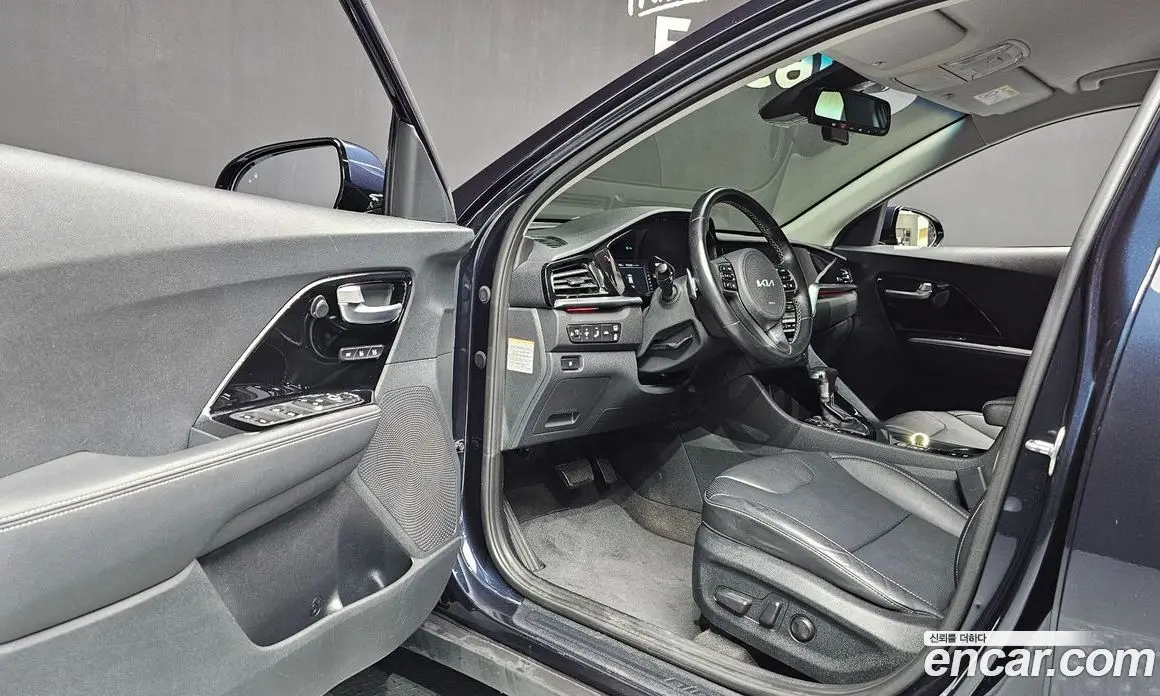 Kia Niro 2021 1.6 автомат (гидро), фото 12 Kia Niro 2021 1.6 автомат (гидро), фото 12