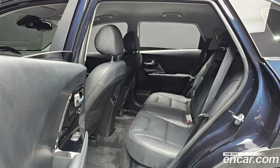 Kia Niro 2021 1.6 автомат (гидро), фото 17 Kia Niro 2021 1.6 автомат (гидро), фото 17