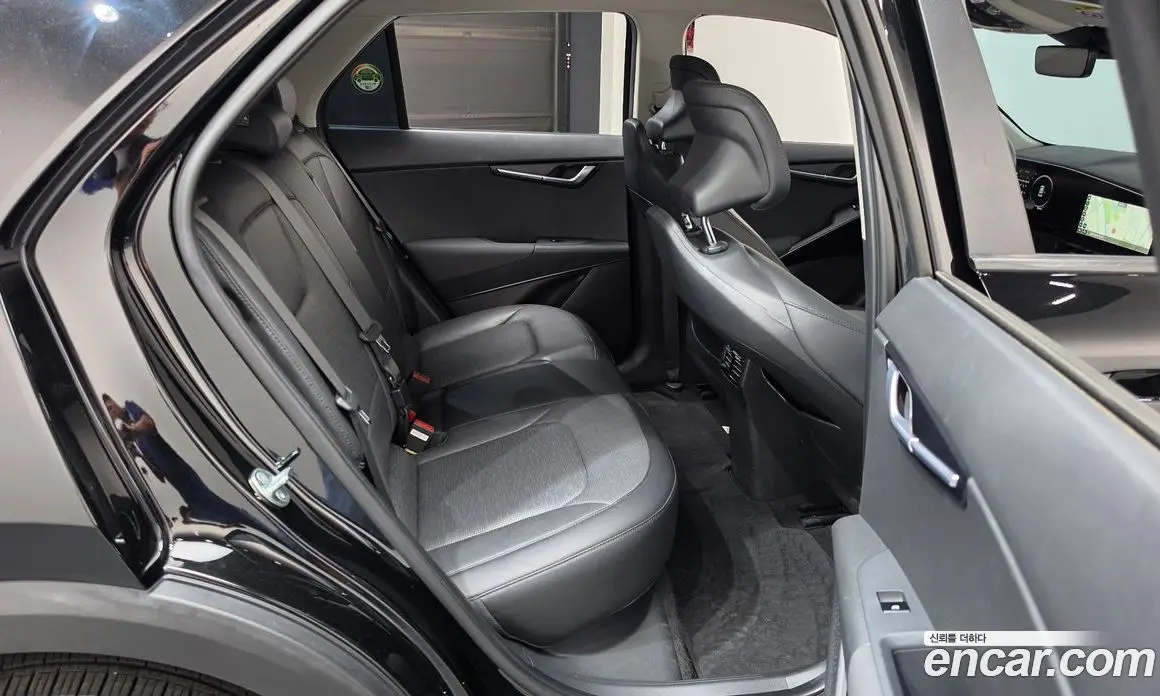 Kia Niro 2023 0.2 автомат (гидро), фото 17 Kia Niro 2023 0.2 автомат (гидро), фото 17
