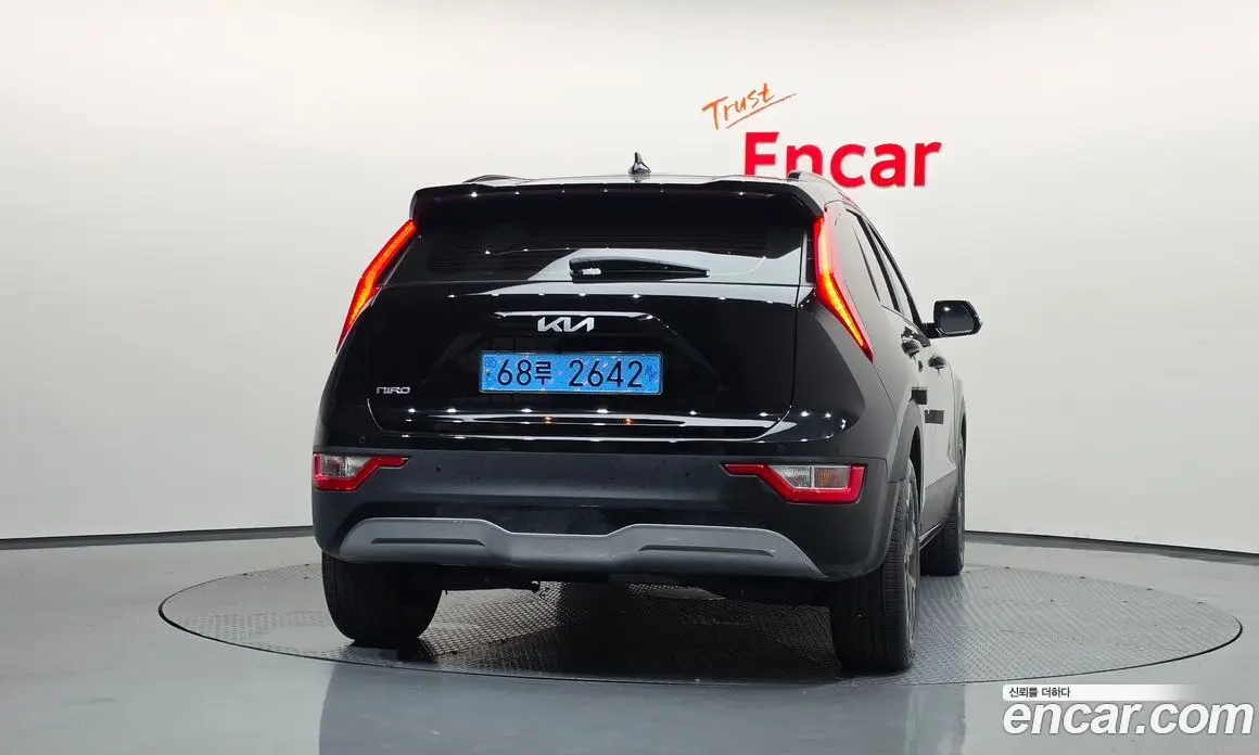 Kia Niro 2023 0.2 автомат (гидро), фото 4 Kia Niro 2023 0.2 автомат (гидро), фото 4