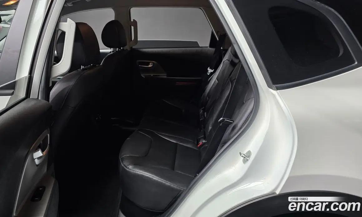 Kia Niro 2023 0.2 автомат (гидро), фото 16