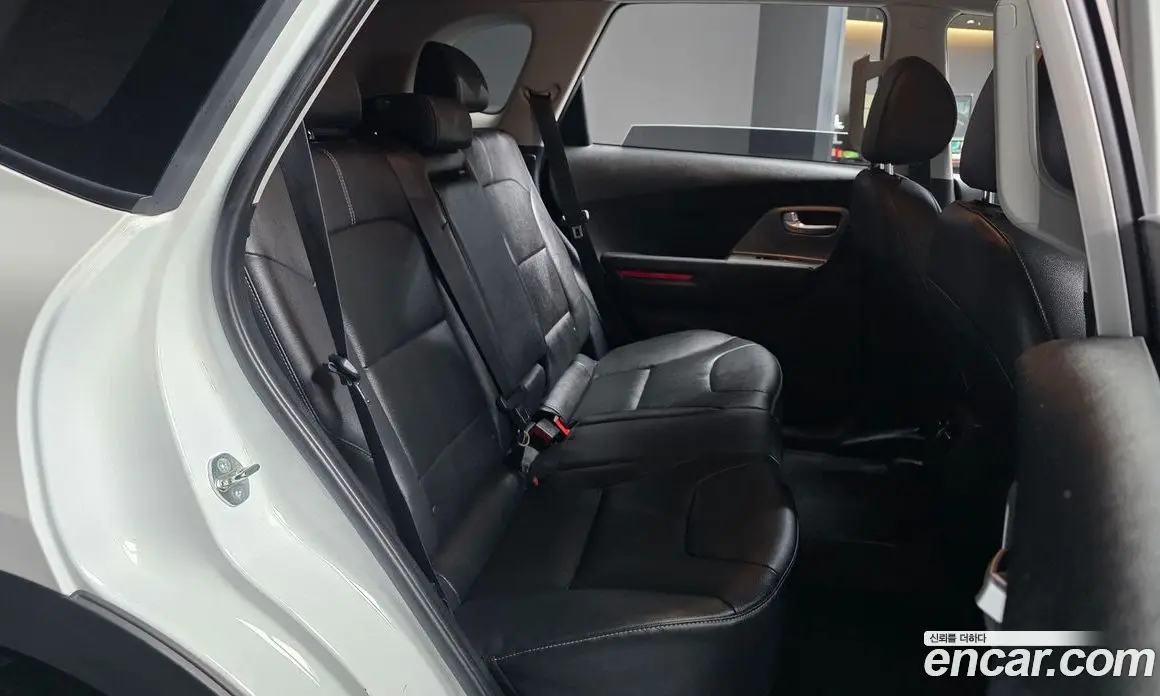 Kia Niro 2023 0.2 автомат (гидро), фото 18