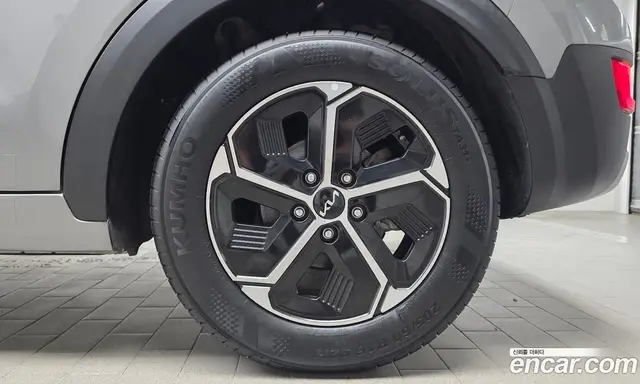 Kia Niro 2024 1.6 автомат (гидро), миниатюра 6