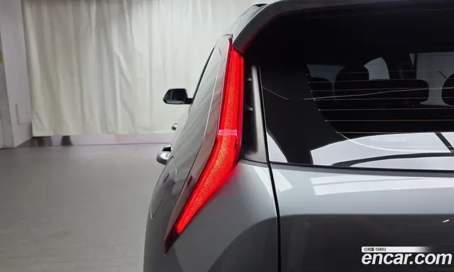 Kia Niro 2024 1.6 автомат (гидро), миниатюра 8