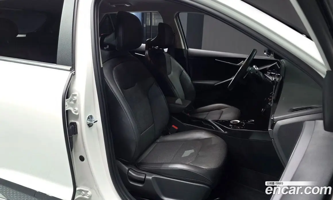 Kia Niro 2025 1.6 автомат (гидро), фото 16 Kia Niro 2025 1.6 автомат (гидро), фото 16