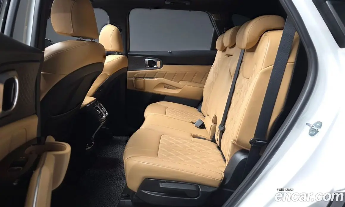 Kia Sorento 2023 2.5 автомат (гидро), фото 16 Kia Sorento 2023 2.5 автомат (гидро), фото 16