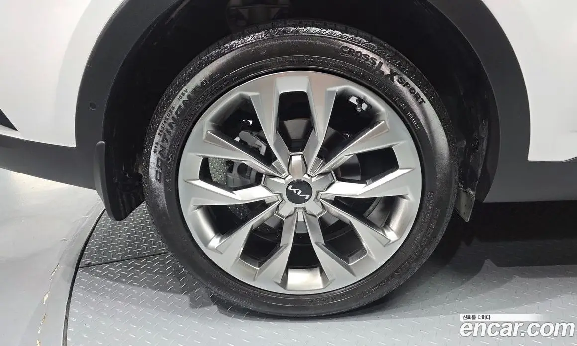 Kia Sorento 2023 2.5 автомат (гидро), фото 7 Kia Sorento 2023 2.5 автомат (гидро), фото 7